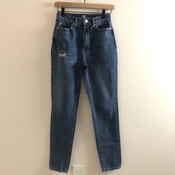 Vtg inspired BDG High Waist Distressed Mom Jeans - Picture 2 of 15